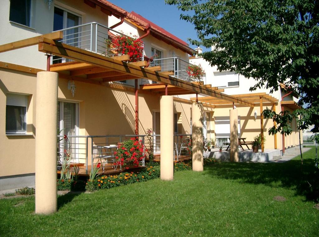 Luca Apartments Zalakaros Exteriér fotografie